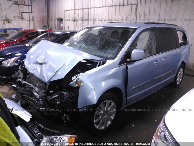 2C4RC1BG5DR806393 - 2013 CHRYSLER TOWN & COUNTRY TOURING Light Blue photo 2