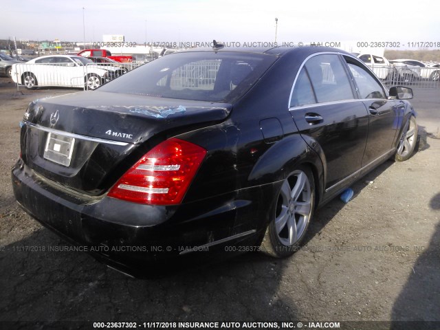 WDDNG8GB1AA329265 - 2010 MERCEDES-BENZ S 550 4MATIC BLACK photo 4