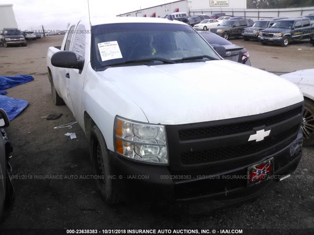 1GCEC19C68Z209170 - 2008 CHEVROLET SILVERADO C1500 WHITE photo 1