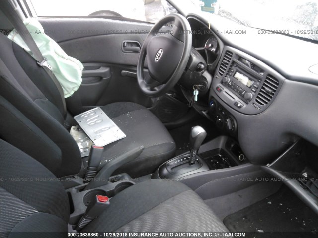 KNADE123086431296 - 2008 KIA RIO LX/SX SILVER photo 5