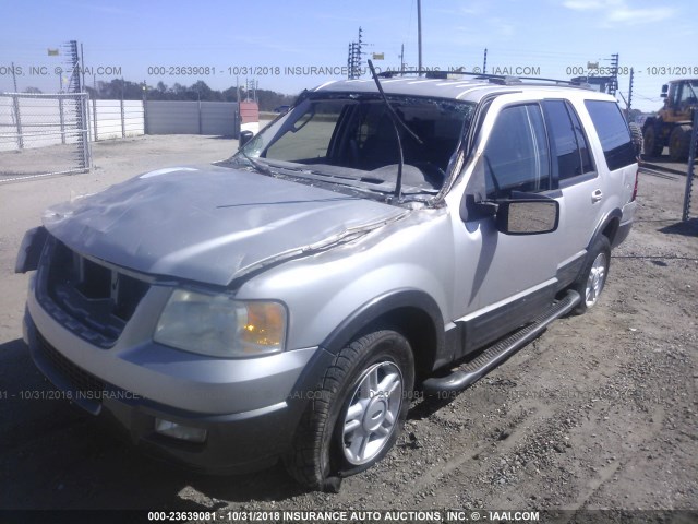 1FMRU15W24LB49802 - 2004 FORD EXPEDITION XLT SILVER photo 2