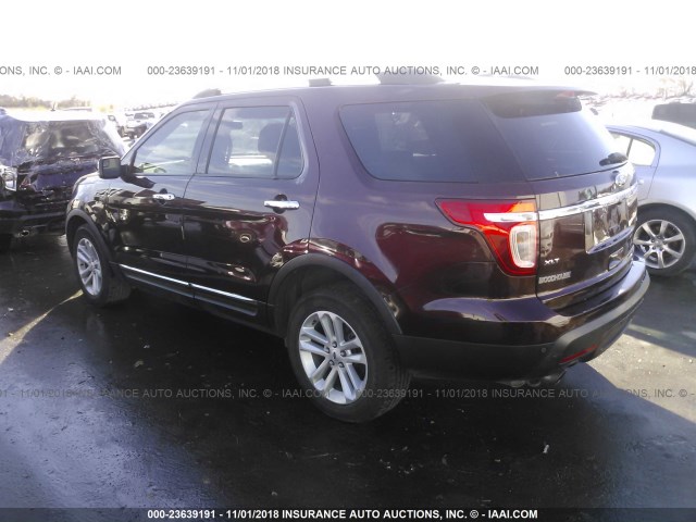 1FMHK8D82CGA96815 - 2012 FORD EXPLORER XLT MAROON photo 3