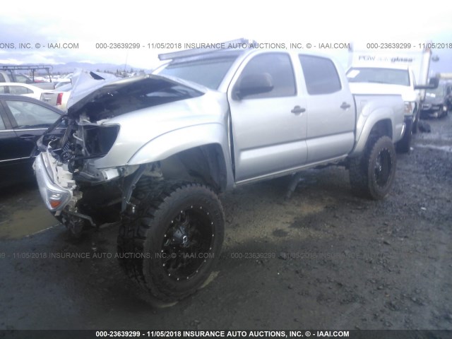 3TMLU4EN2FM173019 - 2015 TOYOTA TACOMA DOUBLE CAB/TRD PRO SILVER photo 2