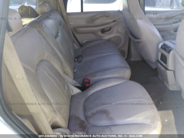 1FMRU17L31LA02239 - 2001 FORD EXPEDITION EDDIE BAUER WHITE photo 8