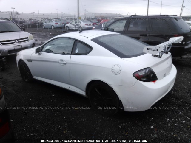 KMHHM66D48U266013 - 2008 HYUNDAI TIBURON WHITE photo 3