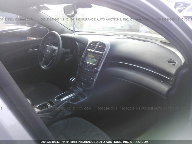 1G11C5SL1EF257522 - 2014 CHEVROLET MALIBU 1LT SILVER photo 5
