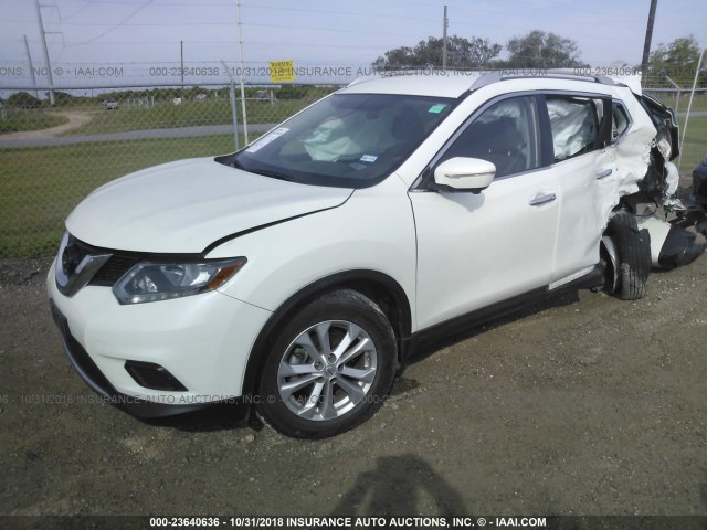 KNMAT2MTXFP561169 - 2015 NISSAN ROGUE S/SL/SV WHITE photo 2