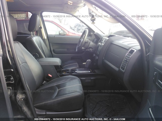 4F2CY9GG4AKM08424 - 2010 MAZDA TRIBUTE S BLACK photo 5