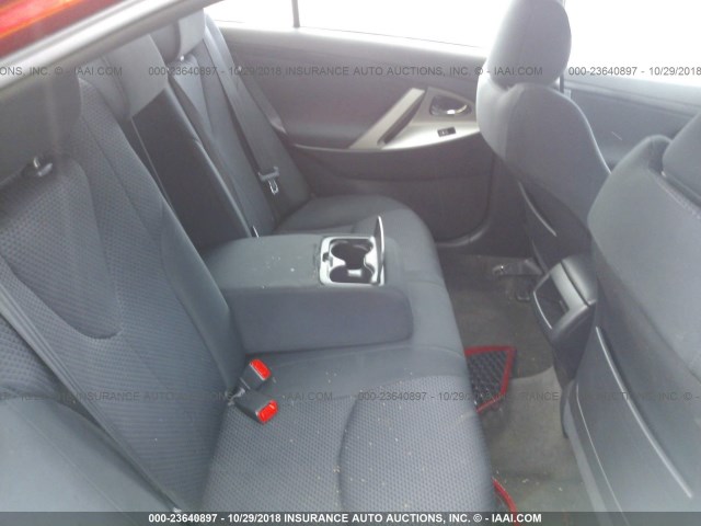 4T1BF3EK6AU076637 - 2010 TOYOTA CAMRY SE/LE/XLE RED photo 8