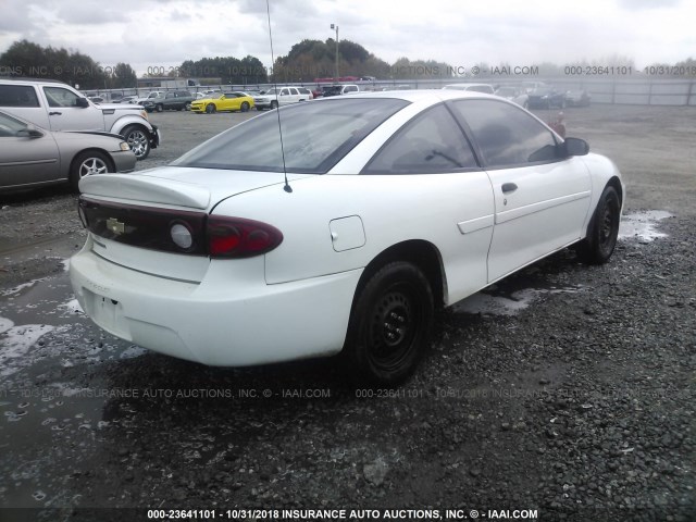 1G1JF12FX47227048 - 2004 CHEVROLET CAVALIER LS WHITE photo 4