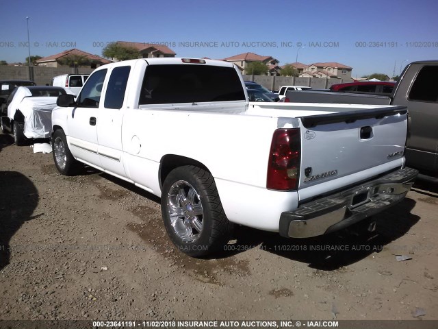 2GCEC19T531223997 - 2003 CHEVROLET SILVERADO C1500 WHITE photo 3