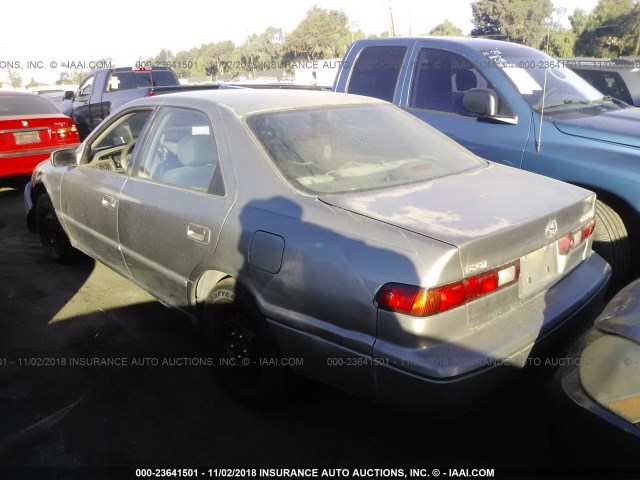 JT2BG22K1V0028923 - 1997 TOYOTA CAMRY LE/XLE ყავისფერი ფოტო 3