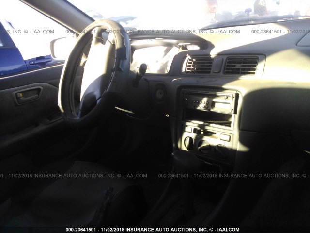 JT2BG22K1V0028923 - 1997 TOYOTA CAMRY LE/XLE ყავისფერი ფოტო 5