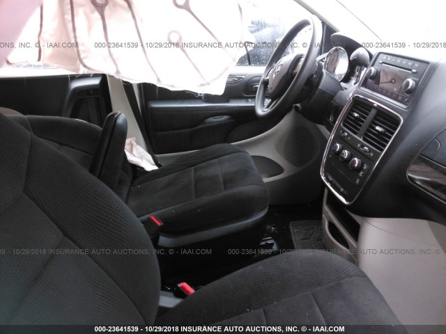 2C4RDGBG9DR746540 - 2013 DODGE GRAND CARAVAN SE SILVER photo 5