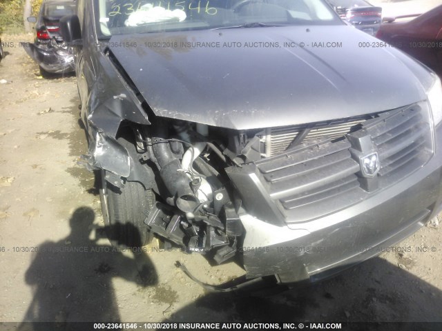 2D4RN4DE0AR339664 - 2010 DODGE GRAND CARAVAN SE GRAY photo 6