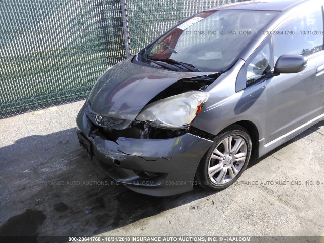 JHMGE8H53BC003554 - 2011 HONDA FIT SPORT SILVER photo 6