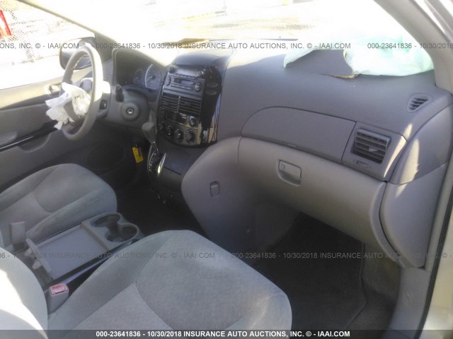 5TDZA23C95S383530 - 2005 TOYOTA SIENNA CE/LE TAN photo 5