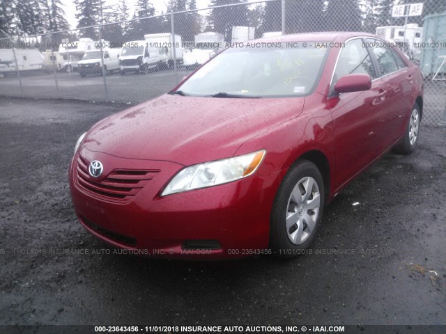 JTNBE46K273101362 - 2007 TOYOTA CAMRY NEW GENERAT CE/LE/XLE/SE RED photo 2