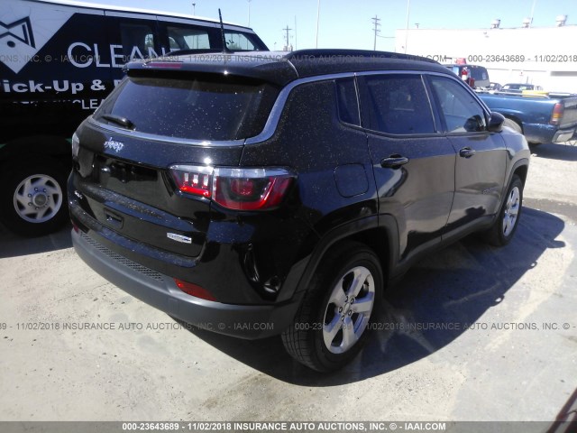 3C4NJDBB7JT161118 - 2018 JEEP COMPASS LATITUDE BLACK photo 4