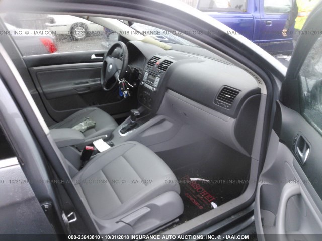 3VWEF71K07M136324 - 2007 VOLKSWAGEN JETTA WOLFSBURG 灰色 照片 5