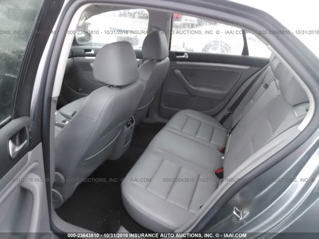 3VWEF71K07M136324 - 2007 VOLKSWAGEN JETTA WOLFSBURG 灰色 照片 8