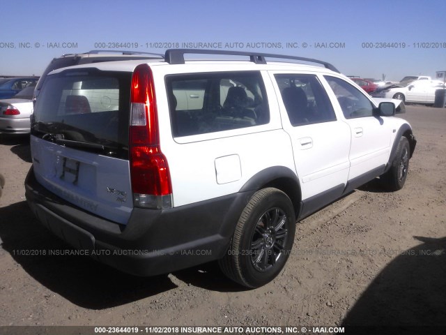 YV1SZ59H741134132 - 2004 VOLVO XC70 WHITE photo 4