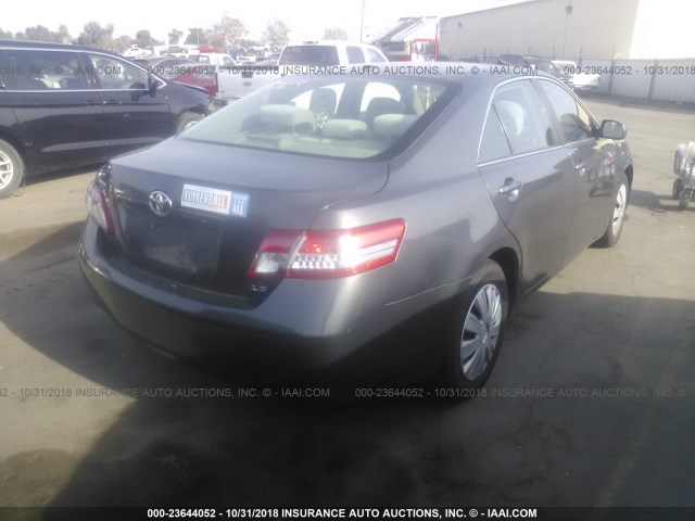 4T4BF3EK5BR107478 - 2011 TOYOTA CAMRY SE/LE/XLE GRAY photo 4