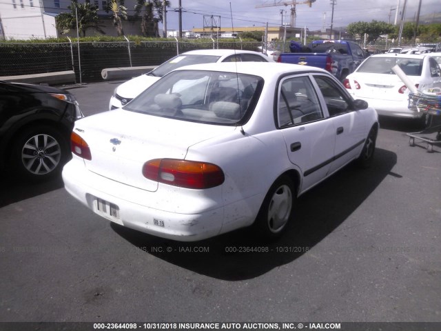 1Y1SK5283WZ444153 - 1998 CHEVROLET GEO PRIZM LSI WHITE photo 4