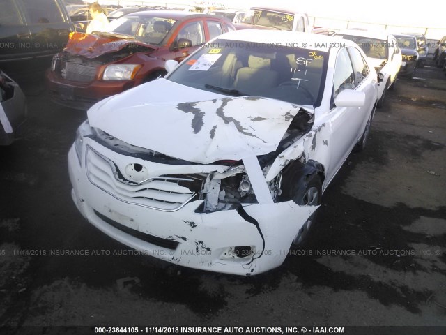 4T4BF3EKXAR014700 - 2010 TOYOTA CAMRY SE/LE/XLE WHITE photo 6