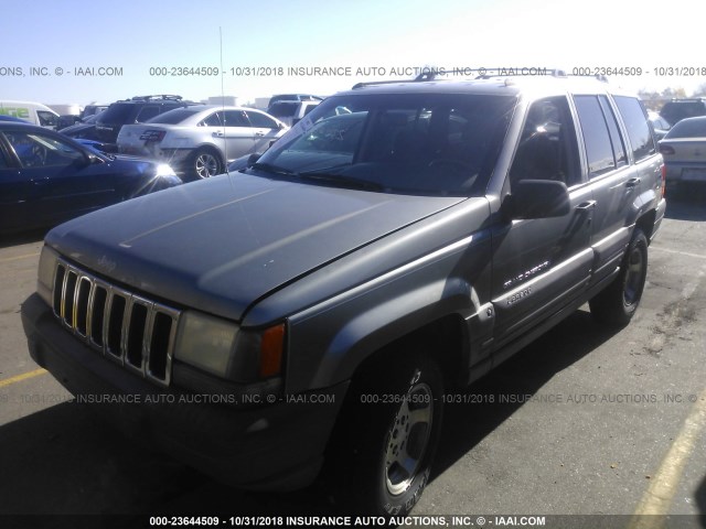 1J4GZ58S7WC276992 - 1998 JEEP GRAND CHEROKEE LAREDO/TSI SILVER photo 2