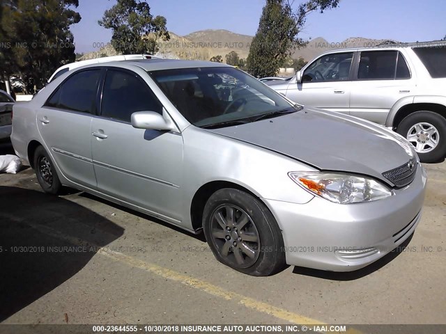 4T1BF30K02U001456 - 2002 TOYOTA CAMRY LE/XLE/SE SILVER photo 1