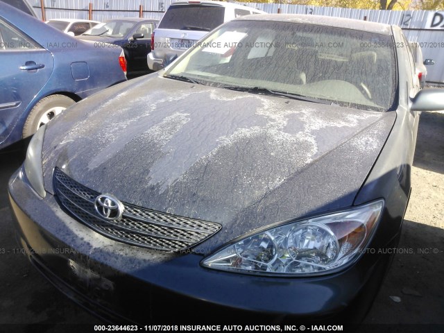 4T1BE32K42U517383 - 2002 TOYOTA CAMRY LE/XLE/SE GRAY photo 6