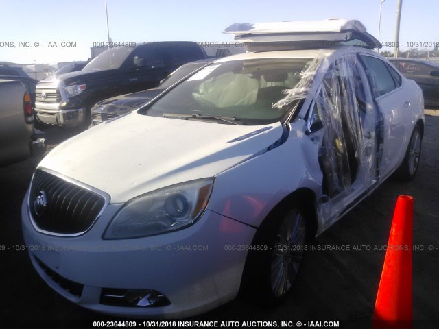 1G4PR5SK4D4258130 - 2013 BUICK VERANO CONVENIENCE WHITE photo 2