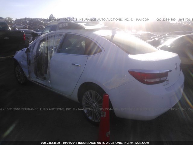 1G4PR5SK4D4258130 - 2013 BUICK VERANO CONVENIENCE WHITE photo 3