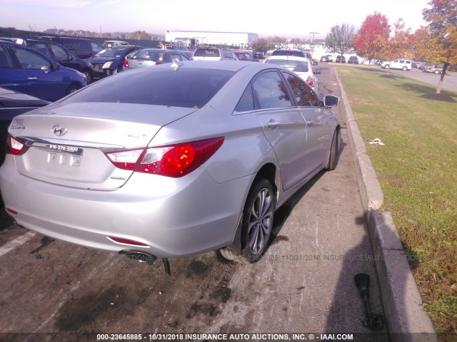 5NPEC4AB5DH629900 - 2013 HYUNDAI SONATA SE/LIMITED SILVER photo 4