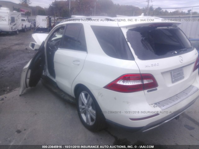 4JGDA5HB5DA176619 - 2013 MERCEDES-BENZ ML 350 4MATIC WHITE photo 3