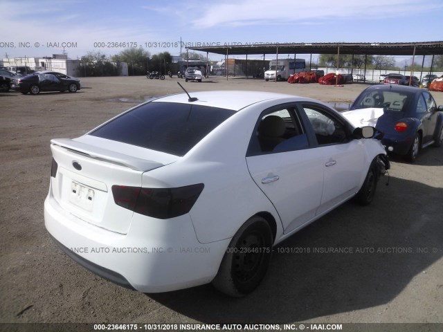 KNAFU4A24A5881759 - 2010 KIA FORTE EX WHITE photo 4