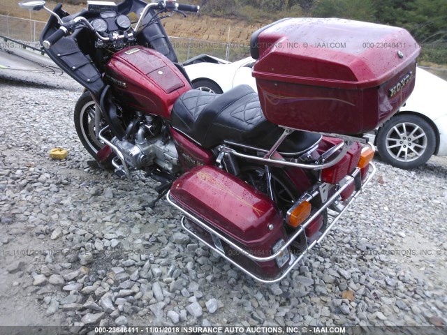 1HFSC0202BA111570 - 1981 HONDA GL1100 RED photo 3