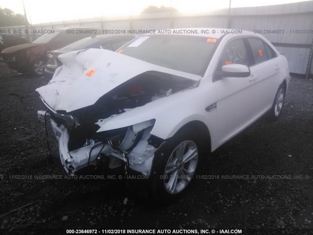 1FAHP2E88JG108776 - 2018 FORD TAURUS SEL WHITE photo 2