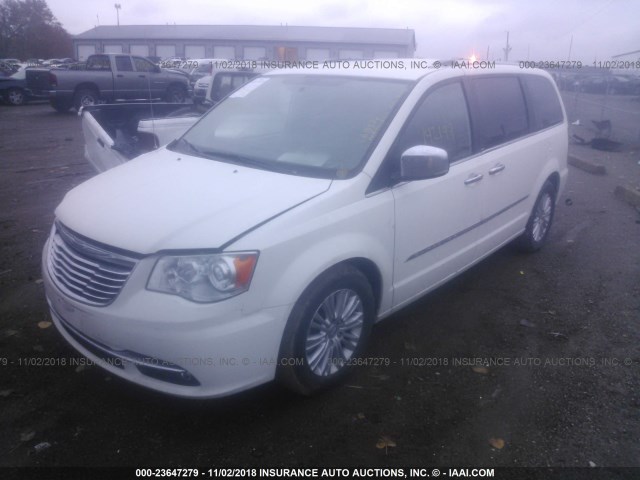2C4RC1GG7DR623733 - 2013 CHRYSLER TOWN & COUNTRY LIMITED WHITE photo 2