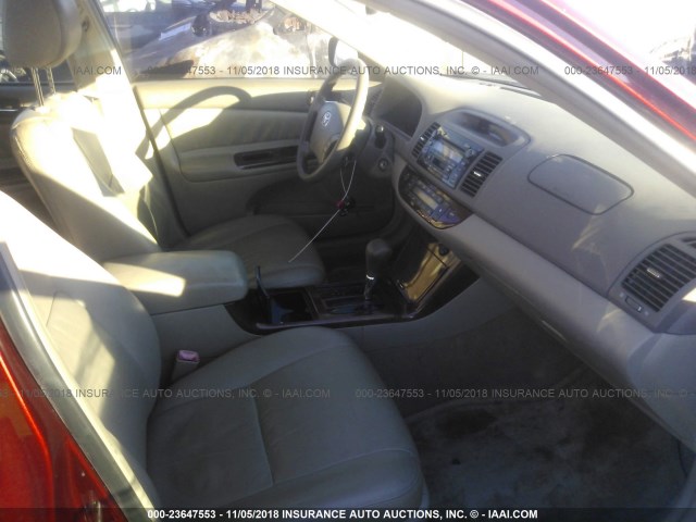 4T1BE32K65U104000 - 2005 TOYOTA CAMRY LE/XLE/SE BURGUNDY photo 5
