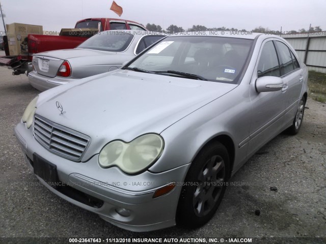 WDBRF61J95A689102 - 2005 MERCEDES-BENZ C 240 SILVER photo 2