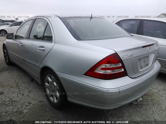 WDBRF61J95A689102 - 2005 MERCEDES-BENZ C 240 SILVER photo 3