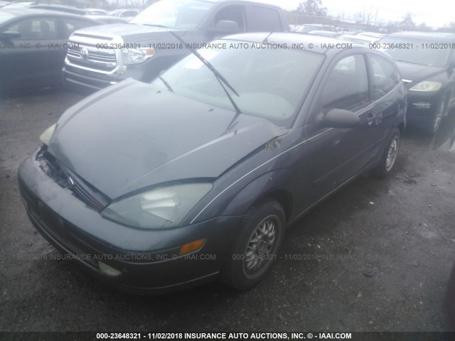 3FAFP31334R112397 - 2004 FORD FOCUS ZX3 GRAY photo 2