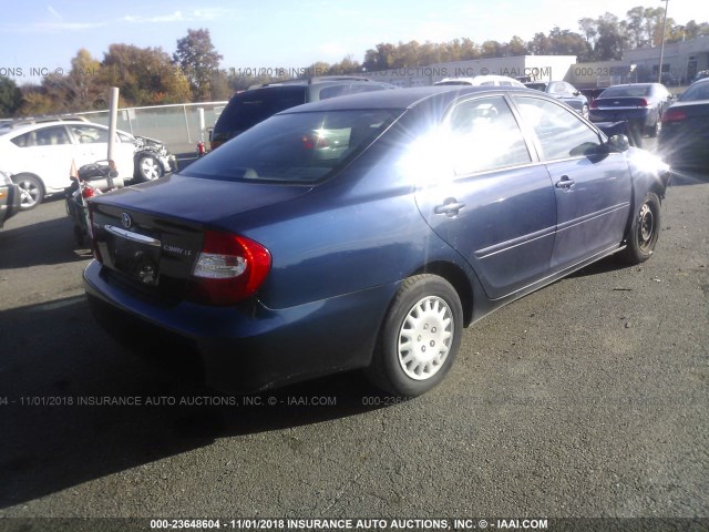 4T1BE32KX4U313058 - 2004 TOYOTA CAMRY LE/XLE/SE BLUE photo 4