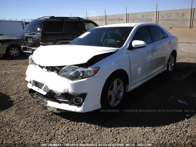 4T1BF1FK5EU330802 - 2014 TOYOTA CAMRY L/SE/LE/XLE Ağ foto 2