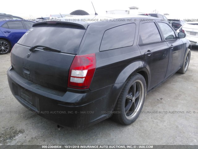 2D4FV47T88H109609 - 2008 DODGE MAGNUM BLACK photo 4