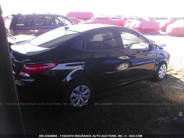 KMHCT4AE8HU273063 - 2017 HYUNDAI ACCENT SE BLACK photo 4