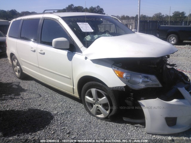 2V4RW3DG3BR634156 - 2011 VOLKSWAGEN ROUTAN SE WHITE photo 1