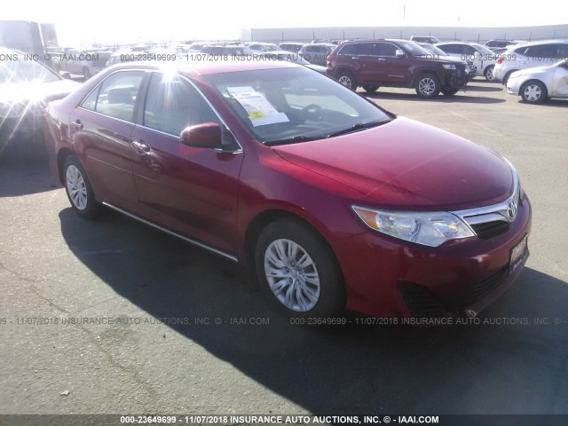 4T1BF1FK1CU592295 - 2012 TOYOTA CAMRY SE/LE/XLE 红色 照片 1
